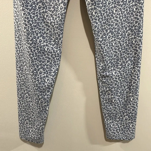 Kyodan Allure Ultra High Waist Leggings Yoga Pants Gray Leopard M - Picture 6 of 15